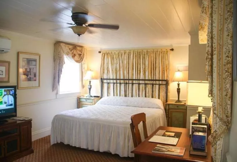 キングサイズベッドのデラックスルーム, Anchuca Historic Mansion & Inn