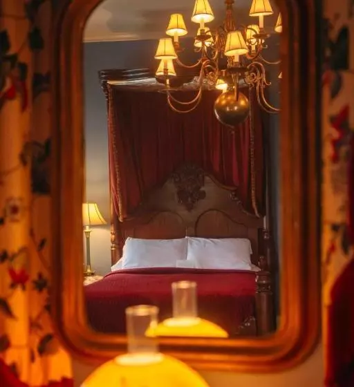 デラックススイート, Anchuca Historic Mansion & Inn
