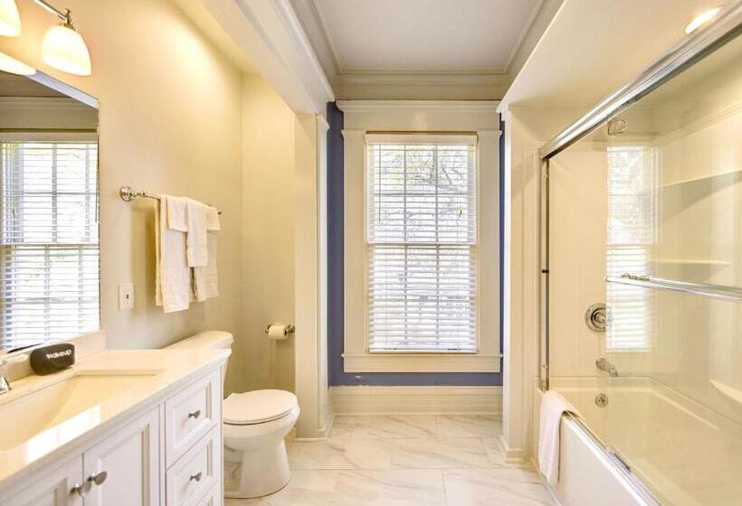 Люкс Повышенной Комфортности, Anchuca Historic Mansion & Inn