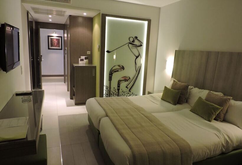 اتاق سوپریور یک تخته, Golf Royal