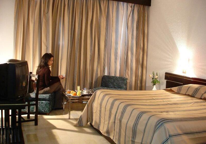 اتاق استاندارد, Golf Royal