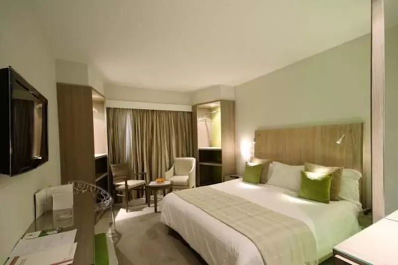 اتاق سوپریور یک تخته, Golf Royal
