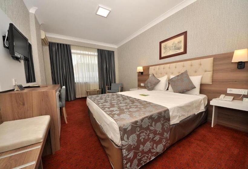 Quarto deluxe, Gurkent