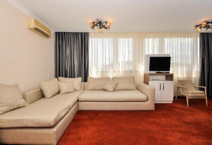 Quarto Standard Cama King, Gurkent