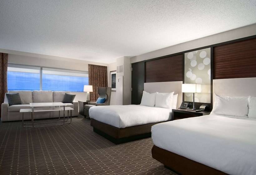 带2个双人床的标准工作室, Hilton Atlanta Airport