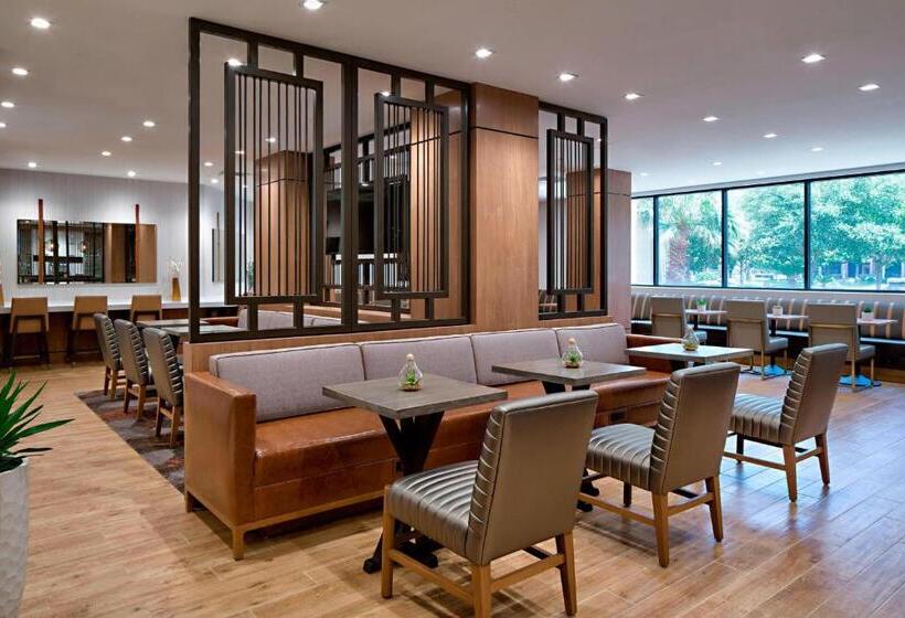 Номер Стандарт, Houston Marriott Westchase