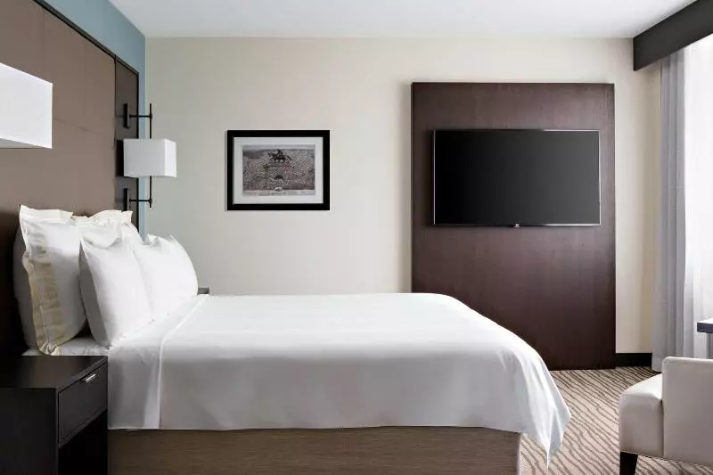 سوئیت با تخت بزرگ, Houston Marriott Westchase