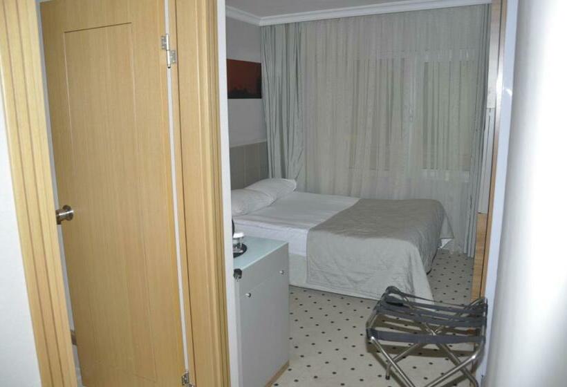اتاق استاندارد یک نفره, Klas Hotel Istanbul Old City