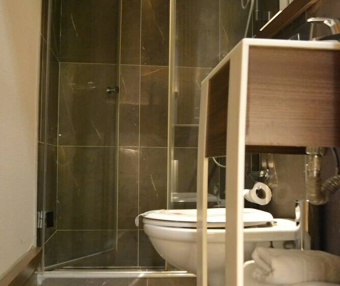 اتاق استاندارد یک نفره, Klas Hotel Istanbul Old City