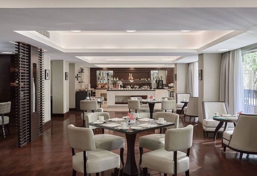 Люкс с Видом, Marriott Mena House, Cairo