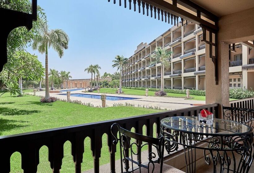 Номер Deluxe, Marriott Mena House, Cairo