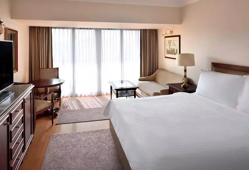 اتاق لوکس با چشم‌انداز, Marriott Mena House, Cairo