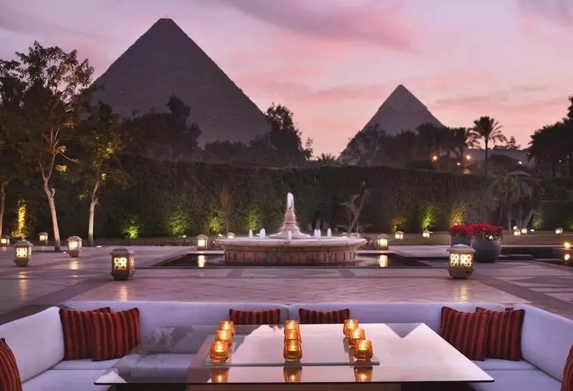 اتاق لوکس با چشم‌انداز, Marriott Mena House, Cairo