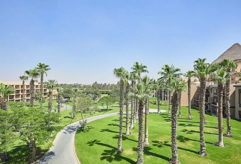 اتاق لوکس با چشم‌انداز, Marriott Mena House, Cairo