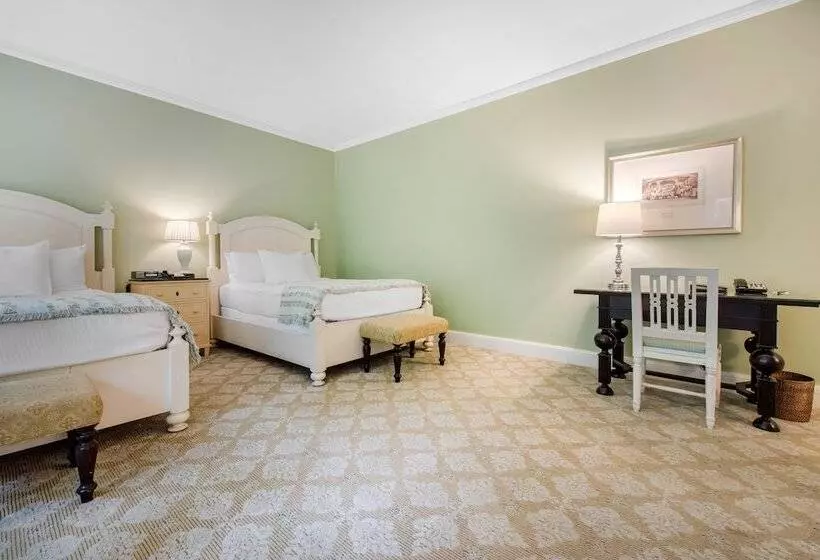 デラックスルーム, Omni Bedford Springs Resort & Spa