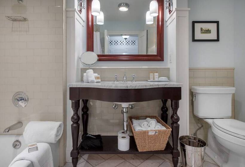 Номер Deluxe, Omni Bedford Springs Resort & Spa
