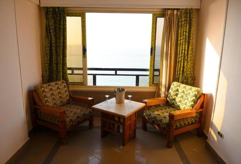 سوییت با چشمانداز دریا, Regency Hotel Alexandria