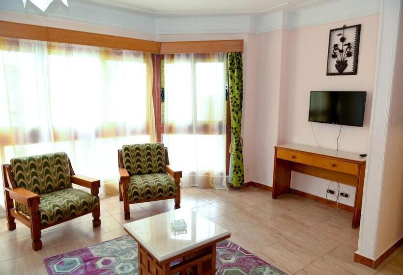 سوییت با چشمانداز دریا, Regency Hotel Alexandria