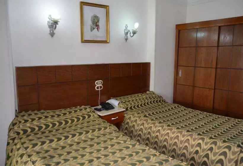سوییت با چشمانداز دریا, Regency Hotel Alexandria
