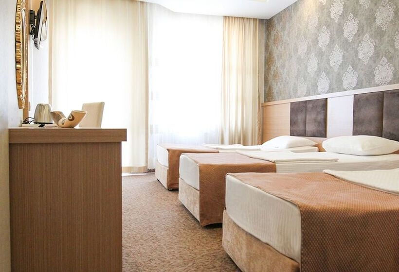 Quarto Triplo Standart, Start