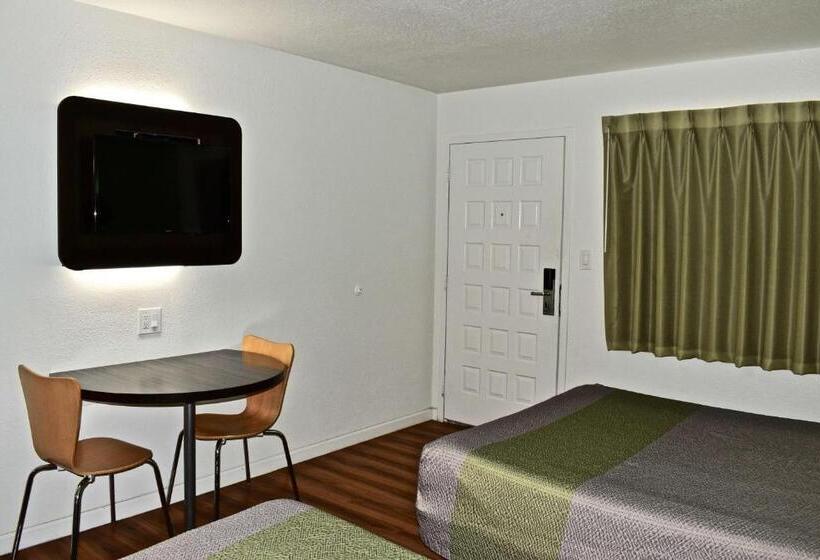 适合残疾人使用的标准间, Motel 6 Barstow, Ca