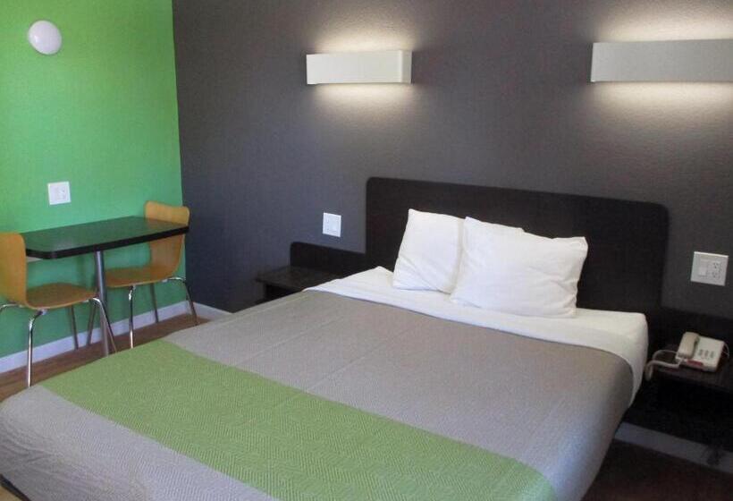 غرفة قياسية لذوى الاحتياجات الخاصة, Motel 6 Barstow, Ca