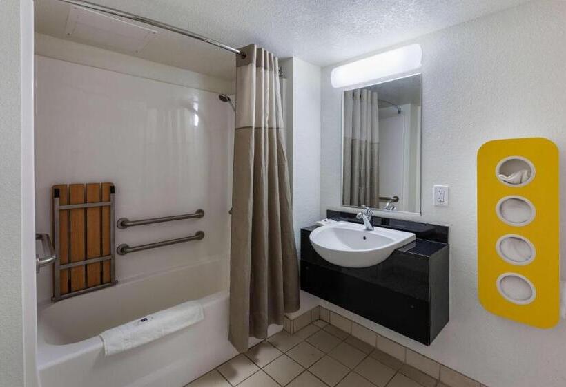 غرفة قياسية لذوى الاحتياجات الخاصة, Motel 6 Barstow, Ca