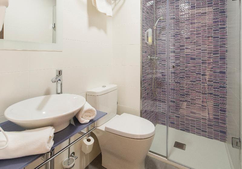 חדר סטנדרט, מיטת קינג, מותאם לאדם עם מוגבלויות, Wyndham Garden Fort Walton Beach Destin