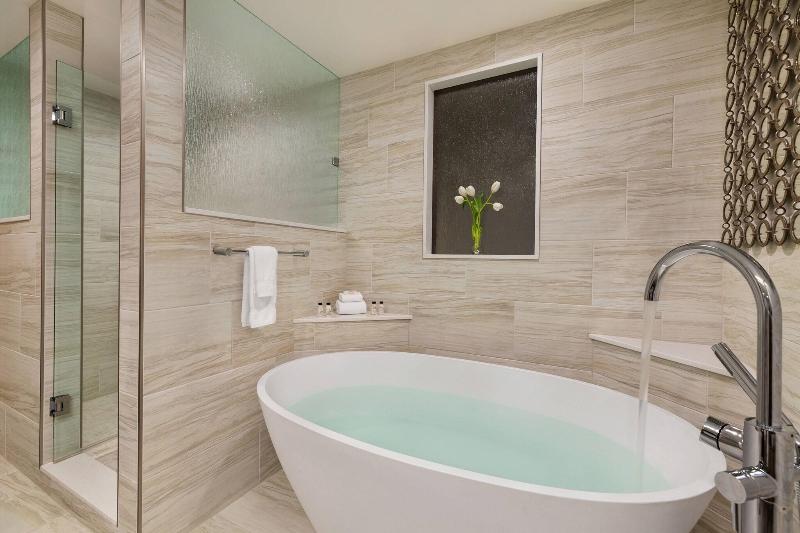 جناح سرير كينج, Delta Hotels By Marriott Helena Colonial