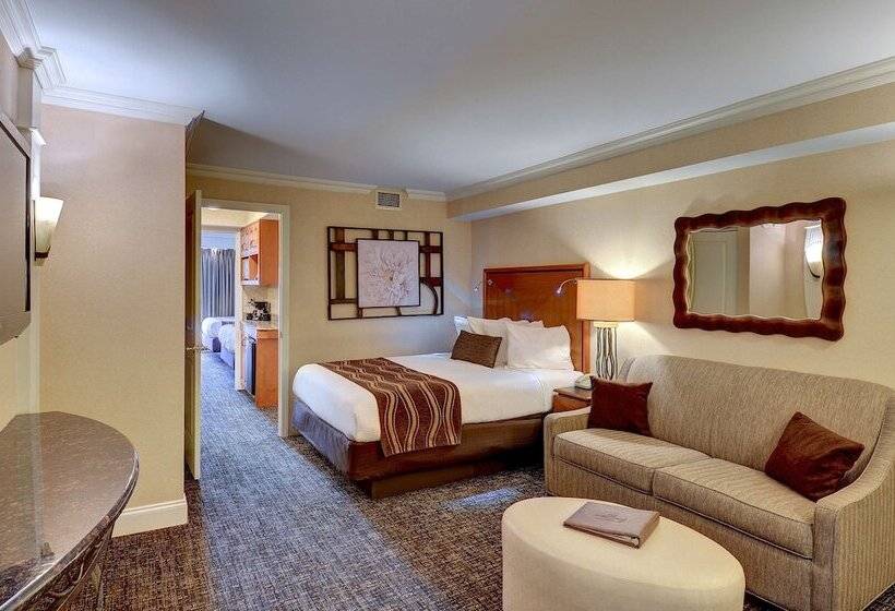 身障者適用スイートルーム, Eden Resort And Suites, Bw Premier Collection