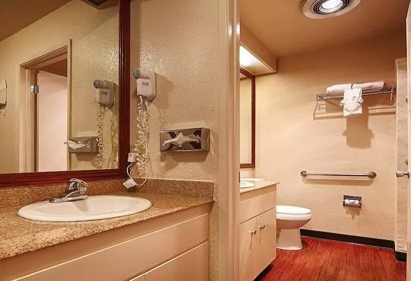 سوییت, Best Western Heritage Inn