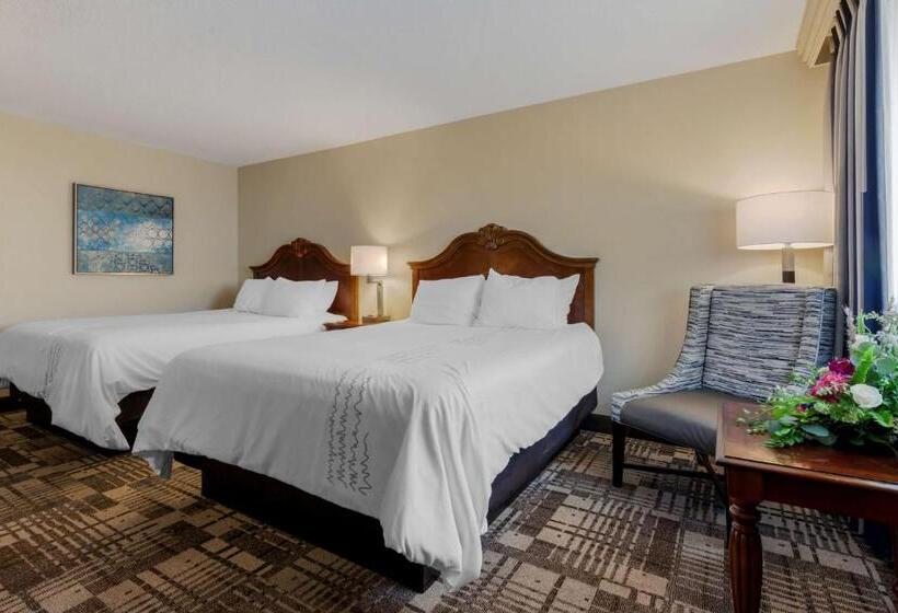 חדר סטנדרט, Best Western Plus Dubuque Hotel And Conference Center