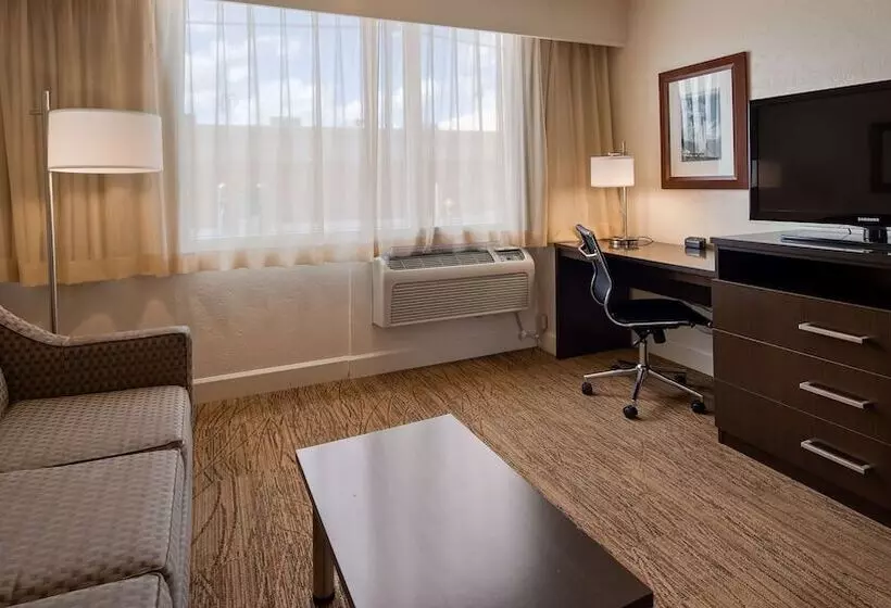 سوییت, Best Western Pony Soldier Inn & Suites