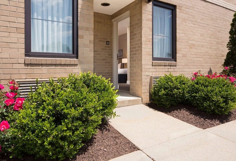 غرفه قياسيه سريرين مزدوجين, Doubletree By Hilton Hotel Laurel