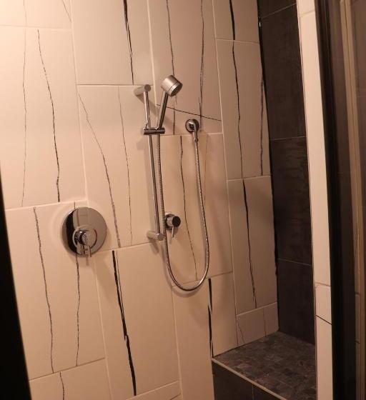 غرفة قياسية مزوَّدة بشُرفة, Historic Cow Palace Inn