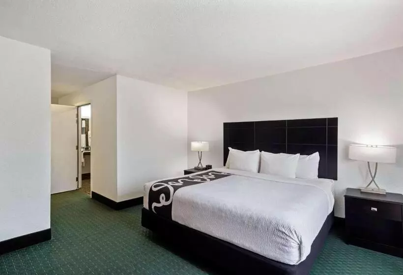 اتاق استاندارد با تخت بزرگ برای معلولان, La Quinta Inn By Wyndham Berkeley