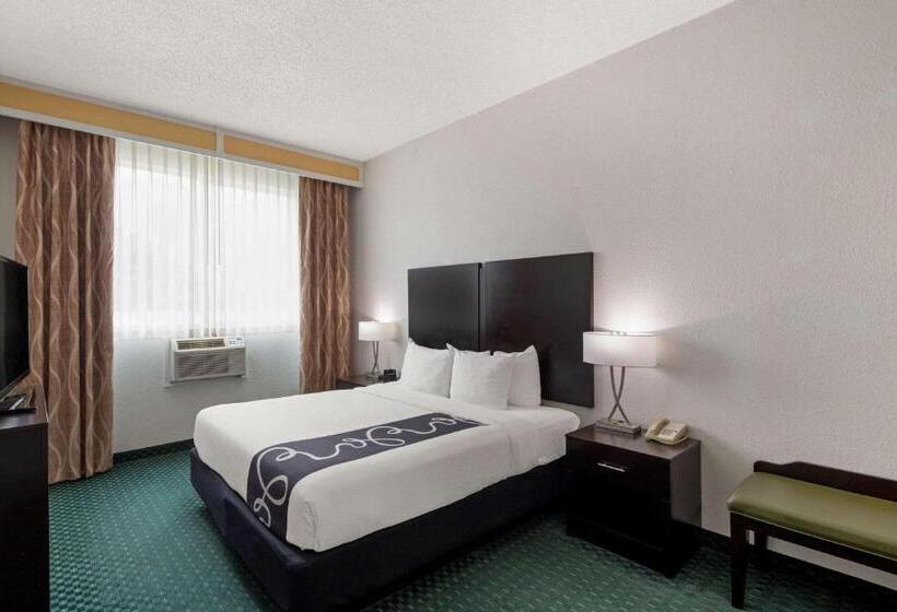 Suite Deluxe Lit King Size, La Quinta Inn By Wyndham Berkeley