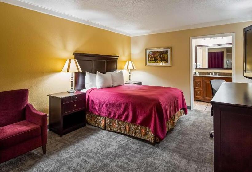 غرفة قياسية مزوَّدة بجاكوزي, Osage Creek Lodge