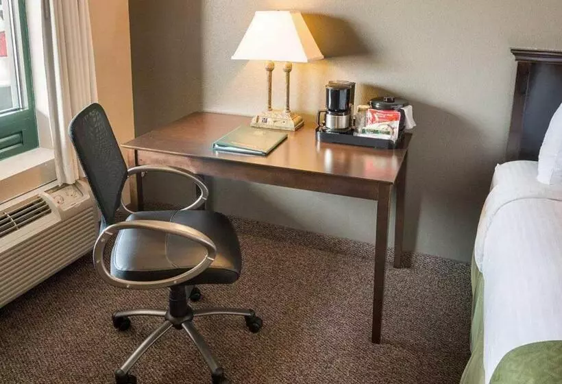 Standard-huone Järvinäkymä, Quality Inn Ashland   Lake Superior
