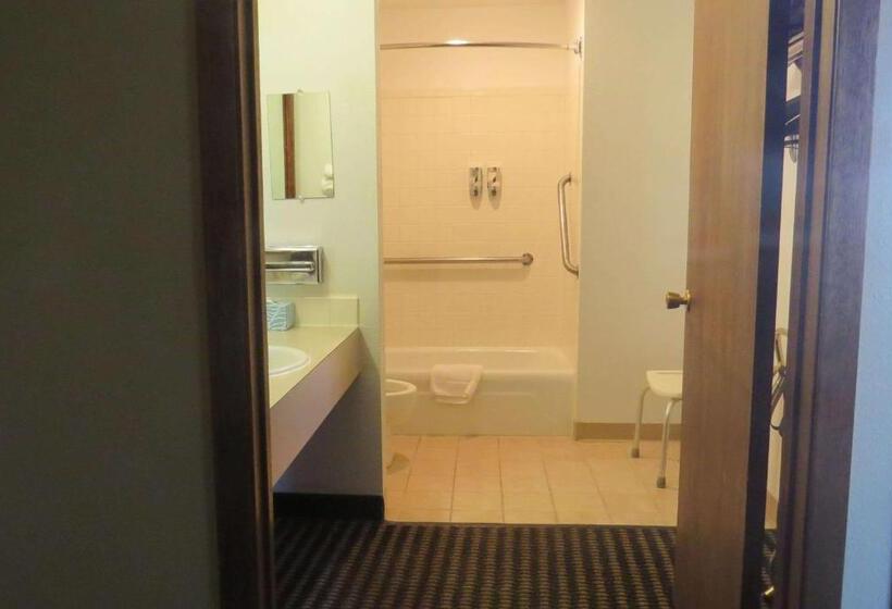 غرفة قياسية لذوى الاحتياجات الخاصة, Travelodge By Wyndham Stratton