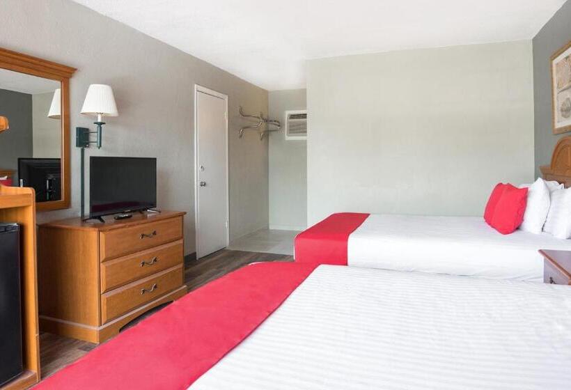 Номер Стандарт, OYO Hotel Mustang Silverspring FL