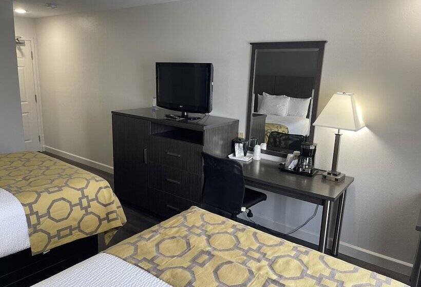 Номер Стандарт 2 Двуспальные Кровати, Baymont By Wyndham Branford/new Haven