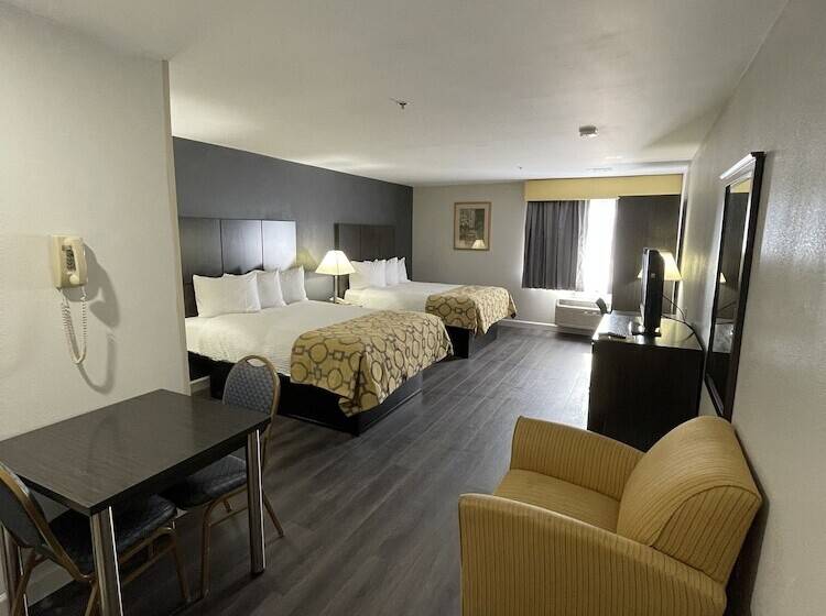 Номер Стандарт 2 Двуспальные Кровати, Baymont By Wyndham Branford/new Haven