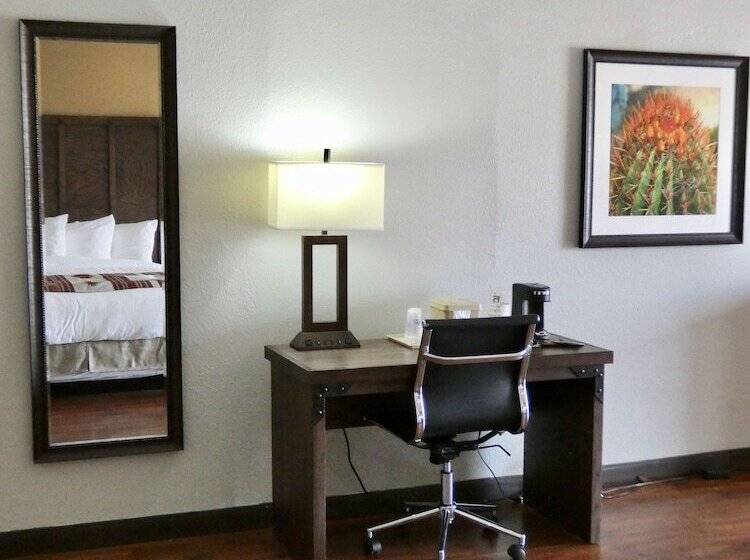 스탠다드 룸 더블 침대 2개, Best Western Rancho Grande