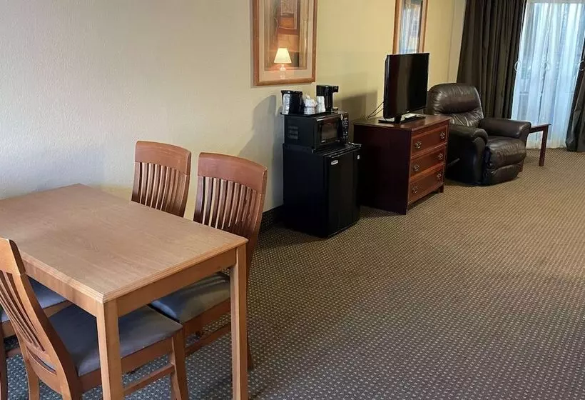 身障者適用スイートルーム, Crossroads Hotel And Event Center