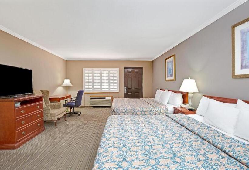豪华房间, Days Inn By Wyndham West Covina