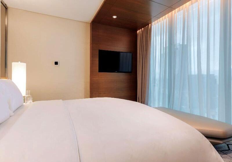 带大床的标准间, Days Inn By Wyndham West Covina