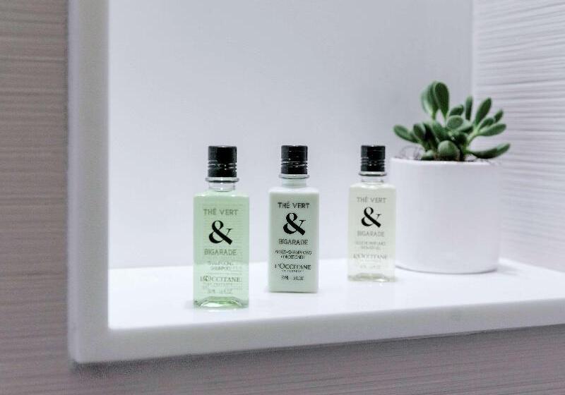 带大床的标准间, Days Inn By Wyndham West Covina