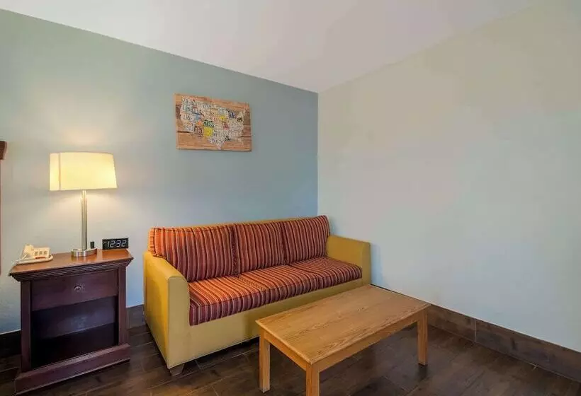 身障者適用スイートルーム, Econo Lodge Inn & Suites Fulton  Rockport
