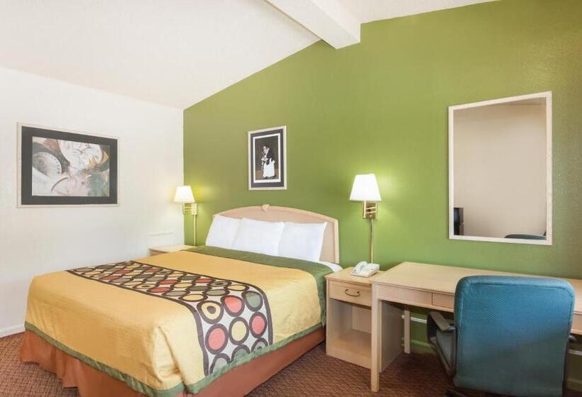 غرفة قياسية سرير كينج, Knights Inn Statesboro